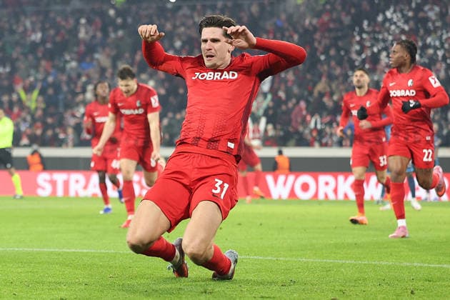 22.01.2026, xrekx, Fussball UEFA Europa League, SC Freiburg - Maccabi Tel Aviv v.l. Torjubel nach dem Tor zum celebrating the goal celebrate 1:0 durch Igor Matanovic (SC Freiburg) (DFL DFB REGULATIONS PROHIBIT ANY USE OF PHOTOGRAPHS as IMAGE SEQUENCES and or QUASI-VIDEO) Freiburg