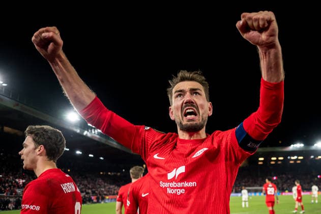 260122 Fredrik Pallesen Knudsen of Brann celebrates during the UEFA Europa League football match between Brann and Midtjylland on January 22, 2026 in Bergen. Photo: Marius Simensen BILDBYRAN COP 238 MM0054 bbeng fotboll football soccer fotball uefa europa league brann midtjylland jubel Copyright: MARIUSxSIMENSEN BB260122ZU033