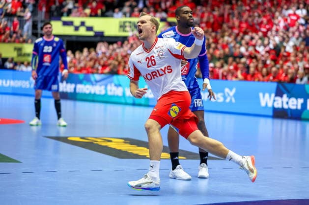 22.01.2026, Handball, Men s EHF EURO 2026, Frankreich - Dänemark, Jyske Bank Boxen in Herning, Dänemark, Main Round: Johan a Plogv Hansen (Denmark 26) jubelnd Dänemark