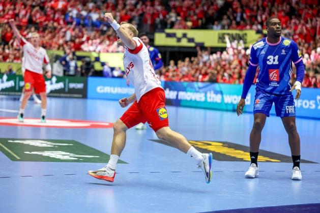 22.01.2026, Handball, Men s EHF EURO 2026, Frankreich - Dänemark, Jyske Bank Boxen in Herning, Dänemark, Main Round: Johan a Plogv Hansen (Denmark 26) jubelnd Dänemark