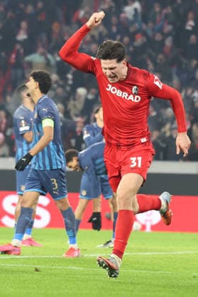 22.01.2026, xrekx, Fussball UEFA Europa League, SC Freiburg - Maccabi Tel Aviv v.l. Torjubel nach dem Tor zum celebrating the goal celebrate 1:0 durch Igor Matanovic (SC Freiburg) (DFL DFB REGULATIONS PROHIBIT ANY USE OF PHOTOGRAPHS as IMAGE SEQUENCES and or QUASI-VIDEO) Freiburg