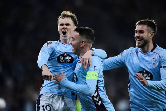 RC Celta de Vigo v LOSC Lille - UEFA Europa League VIGO, SPAIN - JANUARY 22: Williot Swedberg of Celta Vigo celebrates scoring his team s first goal with teammates Iago Aspas and Oscar Mingueza during the UEFA Europa League 2025 26 League Phase MD7 match between Real Club Celta and LOSC Lille at Estadio Balaidos on January 22, 2026 in Vigo, Spain. Vigo Estadio Abanca Balaidos Spain Copyright: xDiegoxSimonx