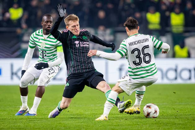 FERENCVAROS - PANATHINAIKOS Gabi Kanichowsky, Ibrahim Cisse of Ferencvaros and Karol Swiderski of Panathinaikos during the league phase of UEFA Europa league football match between Ferencvarosi TC and Panathinaikos FC. Groupama Arena, Ferencvaros Arena, Budapest, Hungary, January 22, 2026. Photo by Branislav Racko Copyright: xx 080A5749