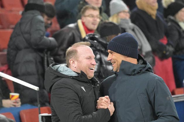 Salzburg, Österreich 22. Januar 2026: Europa League - 2025 2026 - RB Salzburg vs. FC Basel Im Bild: v.li. Trainer Ludovic Magnin (FCB), Coach Thomas Letsch (RB) Red Bull Arena