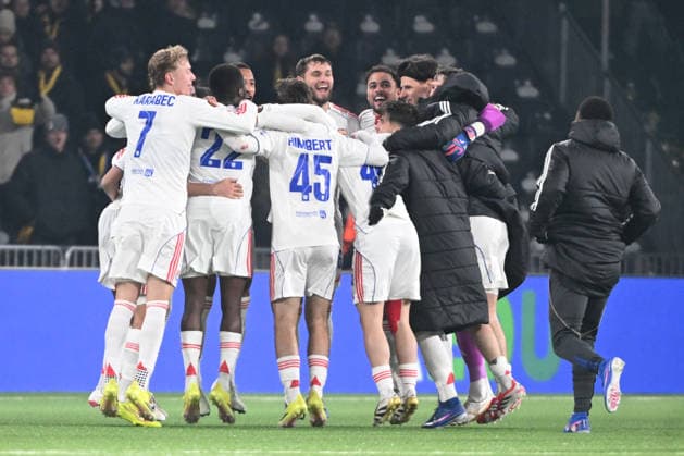 BERN, SWITZERLAND - JANUARY 22: the player from Olympique Lyonnais celebrating the victory during the UEFA Europa League 2025 26 League Phase MD7 match between BSC Young Boys and Olympique Lyonnais at Stadion Wankdorf on January 22, 2026 in Bern, Switzerland. Bern Stadion Wankdorf Bern Switzerland Copyright: xJustPictures.ch ManuelxWinterbergerx jp-en-EuSpIm-MWI_6867