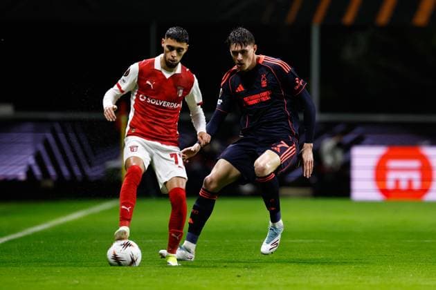 Gabri Martinez of Sporting Braga and Nicolo Savona of Nottingham Forest Braga v Nottingham Forest, UEFA Europa League, Group Stage, Football, Braga Municipal Stadium, Braga, Portugal - 22 Jan 2026Braga Braga Municipal Stadium Portugal EDITORIAL USE ONLY No use with unauthorised audio, video, data, fixture lists, club league logos or live services. Online in-match use limited to 120 images, no video emulation. No use in betting, games or single club league player publications.  Copyright: xRubenxAlbarran Shutterstockx 16348423p