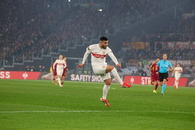Roma vs Stoccarda Jeff Chabot (VfB Stuttgart) During the 2025 26 Europa League football match between Roma and Stuttgart on January 22, 2026 at the Stadio Olimpico in Rome. Photo: Roma stadio Olimpico Roma Italia Copyright: xFABIOxSASSOxFabioxSassox Roma Stoccarda2026_01_22Fabio Sasso4736