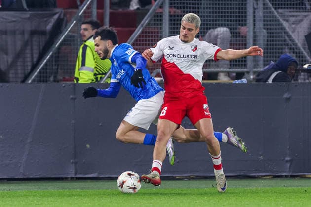 2026-01-22 FC Utrecht v KRC Genk - UEFA Europa League, League phase, MD7 UTRECHT, NETHERLANDS - JANUARY 22: Can Bozdogan of FC Utrecht, Zakaria El Ouahdi of KRC Genk during the UEFA Europa League, League phase, MD7 match between FC Utrecht and KRC Genk at Stadion Galgenwaard on January 22, 2026 in Utrecht, Netherlands. Utrecht Stadion Galgenwaard Netherlands Content not available for redistribution in The Netherlands directly or indirectly through any third parties. Copyright: xBenxGalx
