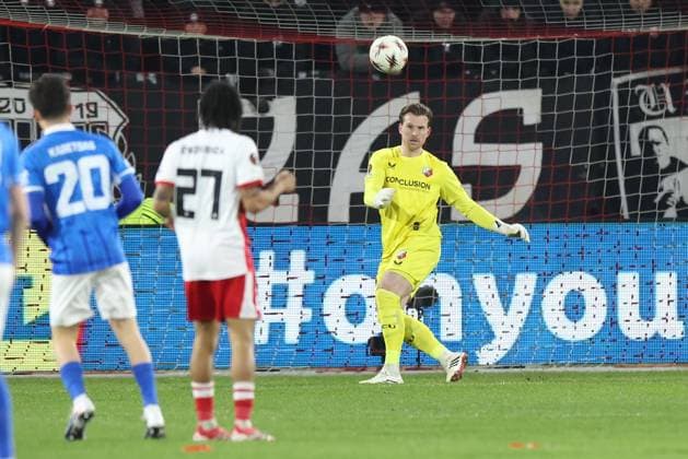 UTRECHT , 22-01-2026 , stadium Galgenwaard , season 2025 2026 , UEFA Europa League football , League phase matchday 7 , match between FC Utrecht and KRC Genk , Pictures shows , FC Utrecht goalkeeper Michael Brouwer Utrecht - Genk  x201002376x Copyright: