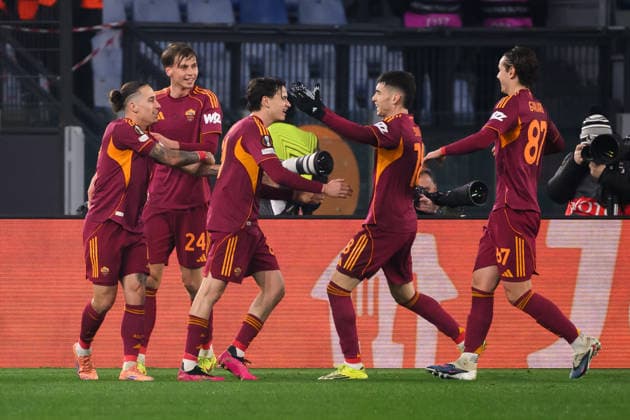 Niccolo Pisilli of AS Roma celebrates with team mates after scoring the goal of 1-0 during the UEFA Europa League 2025 2026 football match between AS Roma and Vfb Stuttgart at Stadio Olimpico in Rome (Italy), January 22, 2026. AndreaxStaccioli