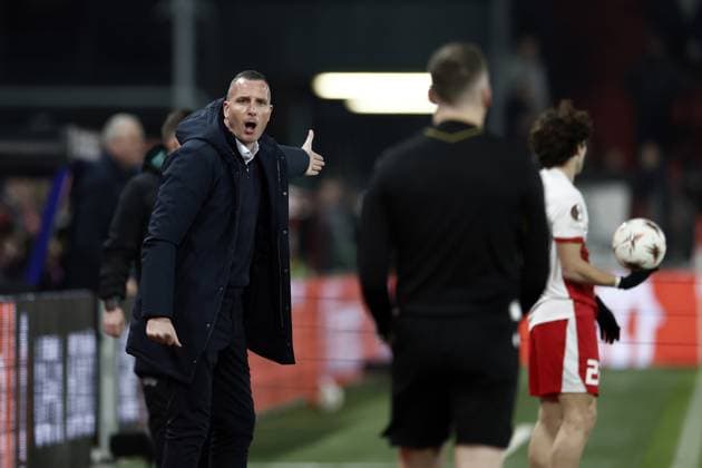 UTRECHT - KRC Genk coach Nicky Hayen reacts during the UEFA Europa League match between FC Utrecht and KRC Genk at the Galgenwaard Stadium on January 22, 2026, in Utrecht, Netherlands. ROBIN VAN LONKHUIJSEN ANP UEFA Europa League 2025 26 League Phase MD7 2025-2026 xVIxANPxSportx xxANPxIVx 548269175 originalFilename: 548269175.jpg