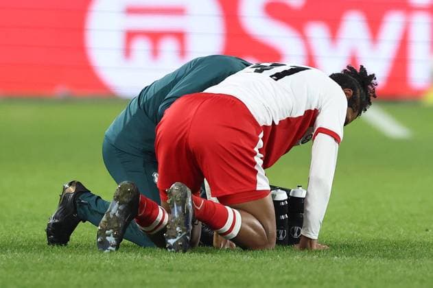 UTRECHT , 22-01-2026 , stadium Galgenwaard , season 2025 2026 , UEFA Europa League football , League phase matchday 7 , match between FC Utrecht and KRC Genk , Pictures shows , FC Utrecht player Sebastian Haller injured Utrecht - Genk  x201002631x Copyright:
