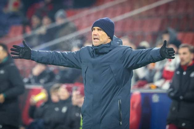 Cheftrainer Thomas Letsch (FC Red Bull Salzburg) wuetemd, aufgebracht, gestkuliert, FC Salzburg vs. FC Basel 1893, Fussball, Maenner, UEFA Europa League, Saison 2025 2026, Ligaphase, 7. Spieltag, 22.01.2026 Wals-Siezenheim Salzburg Oesterreich