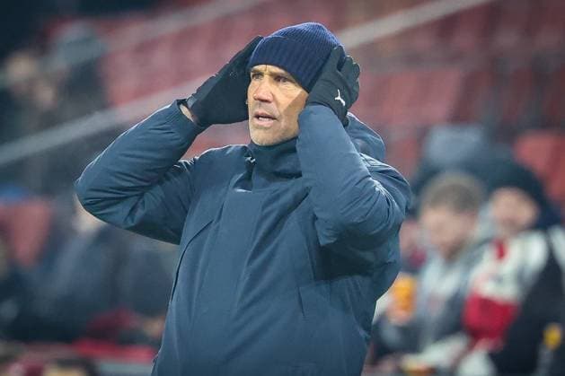 Cheftrainer Thomas Letsch (FC Red Bull Salzburg) schlaegt die Haende ueber dem Kopf zusammen, FC Salzburg vs. FC Basel 1893, Fussball, Maenner, UEFA Europa League, Saison 2025 2026, Ligaphase, 7. Spieltag, 22.01.2026 Wals-Siezenheim Salzburg Oesterreich