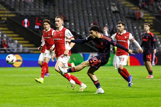 Morgan Gibbs-White of Nottingham Forest shoots at goal but fails to score Braga v Nottingham Forest, UEFA Europa League, Group Stage, Football, Braga Municipal Stadium, Braga, Portugal - 22 Jan 2026Braga Braga Municipal Stadium Portugal EDITORIAL USE ONLY No use with unauthorised audio, video, data, fixture lists, club league logos or live services. Online in-match use limited to 120 images, no video emulation. No use in betting, games or single club league player publications.  Copyright: xRubenxAlbarran Shutterstockx 16348423bo