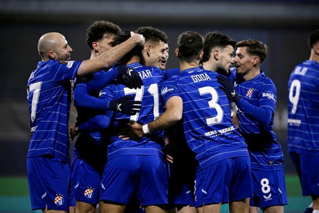 Croatia, Zagreb, 220126. Maksimir Stadium. Football match of the 7th round of the UEFA Europa League, Dinamo - FCSB. In the photo: Dinamo celebration, goal scored by Mounsef Bakrar. Photo: Damir Krajac CROPIX Zagreb Croatia Copyright: xxDamirxKrajacx dinamo_fcsb38-220126