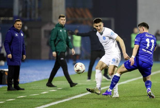 Zagreb, Craotia, 220126. Players Danijel Graovac and Arber Hoxha during UEFA Europa league football match, 7th round, between Dinamo and FCSB at Maksimir stadium. Foto: Josip Bandic CROPIX Zagreb Croatia Copyright: xxJosipxBandicx xCROPIXx dinamo_fcsb62-220126