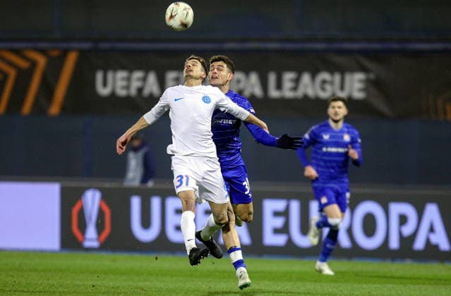 Zagreb, Craotia, 220126. Players Juri Cisotti and Sergi Dominguez during UEFA Europa league football match, 7th round, between Dinamo and FCSB at Maksimir stadium. Foto: Josip Bandic CROPIX Zagreb Croatia Copyright: xxJosipxBandicx xCROPIXx dinamo_fcsb66-220126