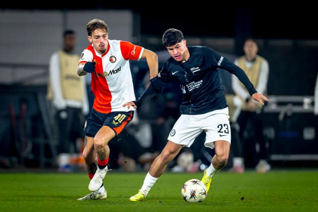 SC Feyenoord Rotterdam midfielder Luciano Valente, SK Sturm Graz midfielder Arjan Malic during the match SC Feyenoord Rotterdam vs SK Sturm Graz at the for the Europa League - League phase - Matchday 7 season 2025-2026 in ROTTERDAM, Netherlands on 22 january 2026, (photo by Marcel van Dorst EYE4images DeFodi Images) -