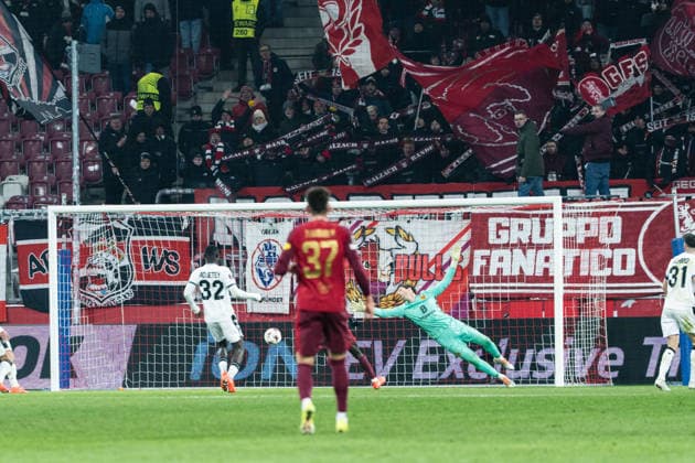 SOCCER - UEFA EL, RBS vs Basel SALZBURG,AUSTRIA,22.JAN.26 - SOCCER - UEFA Europa League, Red Bull Salzburg vs FC Basel. Image shows Marwin Hitz (Basel).  GEPAxpictures xJulioxArellano