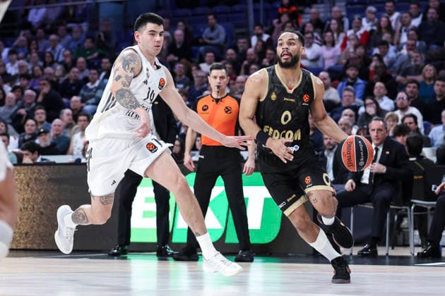 January 22, 2026, Madrid, Madrid, Spain: Elie Okobo of AS Monaco and Gabriel Deck of Real Madrid in action during the EuroLeague Regular Season Round 24 match between Real Madrid and AS Monaco at Movistar Arena on January 08 2026, in Madrid, Spain. Madrid Spain - ZUMAa181 20260122_zaa_a181_147 Copyright: xIrinaxR.xHipolitox