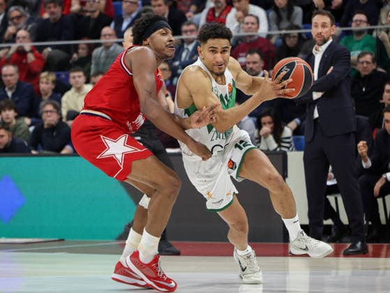 Foto IPP Roberto Bregani Milano 22 01 2026 Pallacanestro, Turkish Airlines EuroLeague 2025 2026, EA7 Emporio Armani MIlano vs Zalgiris Kaunas. Nella foto Maodo Lo del Zalgiris Kaunas in azione contro Zach LeDay dell EA7 Emporio Armani Milano. Italy Photo Press World Copyright. italy ITALY  Copyright: xR4924_italyphotopressx