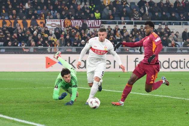 Ermedin Demirovic of VfB Stuttgart scoring chance during the match of the Uefa Europa League Matchday 7 between A.S. Roma and Stuttgart at the Olimpico Stadium on Jan 22, 2026 in Rome, Italy. during AS Roma vs VfB Stuttgart, Football Europa League match in Rome, Italy, January 22 2026  Copyright: xRobertoxRamaccia IPAxSportx xipa-agency.netx xx IPA_70435154 IPA_Agency_IPA70435154