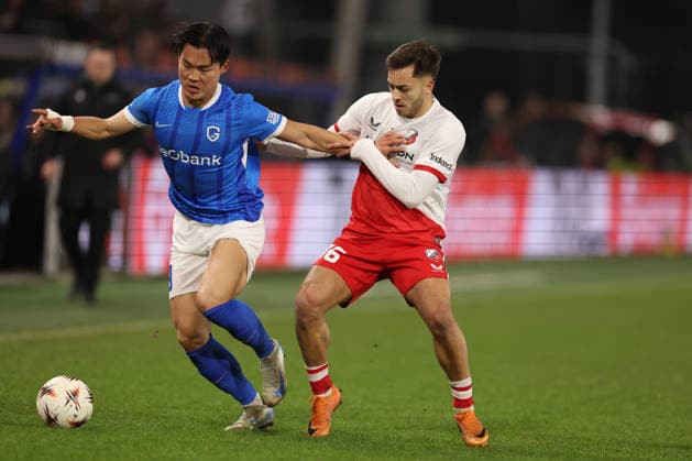 Hyeongyu Oh of KRC Genk with Souffian El Karouani of FC Utrecht during the match FC Utrecht vs KRC Genk at the De Galgenwaard for the UEFA Europa League season 2025-2026 in UTRECHT, Netherlands on 22 january 2026, (photo by Peter Lous EYE4images DeFodi Images) -