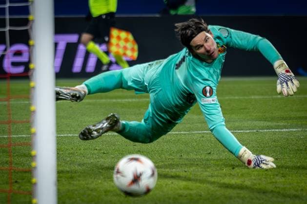 Marwin Hitz 1 (FC Basel 1893) schaut einem Ball hinterher, der nur knapp das Tor verfehlt, Aktion, FC Salzburg vs. FC Basel 1893, Fussball, Maenner, UEFA Europa League, Saison 2025 2026, Ligaphase, 7. Spieltag, 22.01.2026 Wals-Siezenheim Salzburg Oesterreich