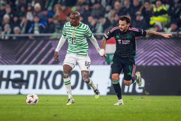 FERENCVAROS - PANATHINAIKOS Julio Romao of Ferencvaros and Pedro Chirivella of Panathinaikos during the league phase of UEFA Europa league football match between Ferencvarosi TC and Panathinaikos FC. Groupama Arena, Ferencvaros Arena, Budapest, Hungary, January 22, 2026. Photo by Branislav Racko Copyright: xx 080A5988