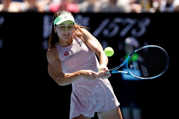 TENNIS AUSTRALIAN OPEN, Zeynep Sonmez of Turkiye in action during the Women™s 3rd round match against Yulia Putintseva of Kazakhstan on day 6 of the 2026 Australian Open tennis tournament at Melbourne Park in Melbourne, Friday, January 23, 2026. ( NO ARCHIVING MELBOURNE VICTORIA AUSTRALIA  Copyright: xROBxPREZIOSOx 20260123137358016802