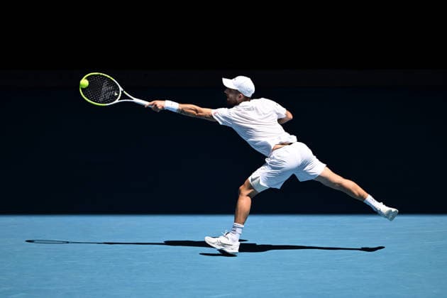 TENNIS AUSTRALIAN OPEN, Corentin Moutet of France in action during the Men™s 3rd round match against Carlos Alcaraz of Spain on day 6 of the 2026 Australian Open tennis tournament at Melbourne Park in Melbourne, Friday, January 23, 2026. ( NO ARCHIVING MELBOURNE VICTORIA AUSTRALIA  Copyright: xLUKASxCOCHx 20260123119077694490