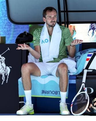 Daniil Medvedev gestures to his team during his third round match Australian Open tennis tournament, Day Six, Melbourne Park, Australia - 23 Jan 2026Melbourne Melbourne Park Victoria (VIC) Australia  Copyright: xEllaxLing Shutterstockx 16380452ce