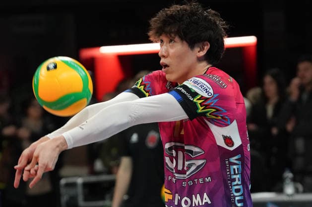 Sir Sicoma Monini Perugia v Berlin Recycling Volleys - CEV Champions League 2025 2026 Ishikawa Yuki of Sir Sicoma Monini Perugia plays the ball during the match between Sir Sicoma Monini Perugia and Berlin Recycling Volleys in the CEV Champions League 2025 2026 at Palabarton in Perugia, Italy, on January 22, 2026. Perugia Italy  Copyright: xLorisxCerquiglinix originalFilename:cerquiglini-notitle260121_npMC9.jpg
