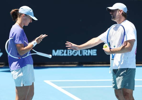 TENIS AUSTRALIAN OPEN 2026 23012026 N Z IGA SWIATEK I WIM FISSETTE NA TRENINGU PODCZAS AUSTRALIAN OPEN W MELBOURNE MARCIN CHOLEWINSKI NEWSPIX.PL TENIS AUSTRALIAN OPEN 2026 23012026 IGA SWIATEK AND COACH WIM FISSETTE DURING PRACTISE SESSION IN AUSTRALIAN OPEN IN MELBOURNE NEWSPIX.PL --- newspix.pl POLAND OUT! 