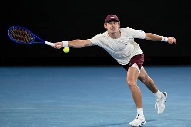 TENNIS AUSTRALIAN OPEN, Alex de Minaur of Australia in action during the Men™s 3rd round match against Frances Tiafoe of the USA on day 6 of the 2026 Australian Open tennis tournament at Melbourne Park in Melbourne, Friday, January 23, 2026. ( NO ARCHIVING MELBOURNE VICTORIA AUSTRALIA  Copyright: xLUKASxCOCHx 20260123198234471291
