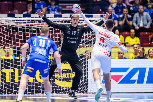 260123 Goalkeeper Viktor Hallgrimsson of Iceland during the EHF European Handball Championship main round match between Iceland and Croatia on January 23, 2026 in Malmö. Photo: Petter Arvidson BILDBYRAN kod PA PA1134 handball handboll handball handbolls-em 2026 croatia kroatien island iceland ehf european handball championship bbeng grappa33 Copyright: PETTERxARVIDSON BB260123PA004
