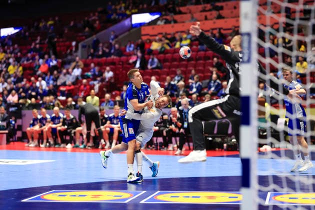 Iceland s Viggo Kristjansson and Croatia s Luka Cindric in action during the 2026 EHF European Men s Handball Championship (the EHF Euro 2026) match between Iceland and Croatia, at Malmo Arena in Malmo, Sweden, on January 23, 2026. MALMÖ SWEDEN x10600x