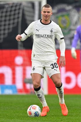 Moenchengladbach, Borussia Park, 11.01.26, GER, Herren, 1.Bundesliga, Saison 2025-2026, Borussia Moenchengladbach - FC Augsburg Bild: Nico ELVEDI (Gladbach) DFL regulations prohibit any use of photographs as image sequences and or quasi-video. Nordrhein-Westfalen Deutschland *** Moenchengladbach, Borussia Park, 11 01 26, GER, Herren, 1 Bundesliga, Saison 2025 2026, Borussia Moenchengladbach FC Augsburg Bild Nico ELVEDI Gladbach DFL regulations prohibit any use of photographs as image sequences and or quasi video Nordrhein Westfalen Germany