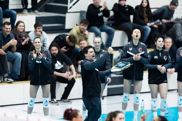 1. Volleyball Bundesliga Frauen: Schwarz-Weiss Erfurt vs. VC Wiesbaden; Erfurt; 23.01.2026 Jubel, Paplo Sánchez (Trainer; Schwarz-Weiss Erfurt) 1. Volleyball Bundesliga Frauen: Schwarz-Weiss Erfurt vs. VC Wiesbaden; Riethsporthalle Erfurt; 23.01.2026 Copyright: xBEAUTIFULxSPORTS Duehringx