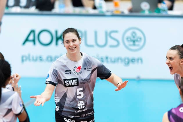 1. Volleyball Bundesliga Frauen: Schwarz-Weiss Erfurt vs. VC Wiesbaden; Erfurt; 23.01.2026 Jubel, Emilie Respaut ( 5; Schwarz-Weiss Erfurt) 1. Volleyball Bundesliga Frauen: Schwarz-Weiss Erfurt vs. VC Wiesbaden; Riethsporthalle Erfurt; 23.01.2026 Copyright: xBEAUTIFULxSPORTS Duehringx