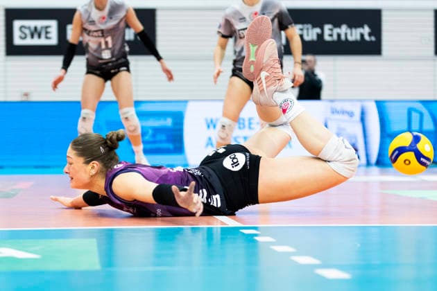 1. Volleyball Bundesliga Frauen: Schwarz-Weiss Erfurt vs. VC Wiesbaden; Erfurt; 23.01.2026 Lotte Goertz ( 4; Schwarz-Weiss Erfurt) 1. Volleyball Bundesliga Frauen: Schwarz-Weiss Erfurt vs. VC Wiesbaden; Riethsporthalle Erfurt; 23.01.2026 Copyright: xBEAUTIFULxSPORTS Duehringx