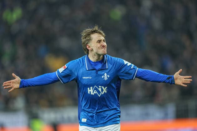 GER, Darmstadt, SV Darmstadt 98 vs 1. FC Nürnberg, 2. Bundesliga, Fussball, DFB, Spielzeit 2025 2026, Merck-Stadion am Böllenfalltor, 19. Spieltag im Bild: Luca Marseiler (SV Darmstadt 98 8), erzielt das 2:0, Tor und Jubel, Freude, Emotionen DFB DFL REGULATIONS PROHIBIT ANY USE OF PHOTOGRAPHS AS IMAGE SEQUENCES AND OR QUASI-VIDEO, 23.01.2026