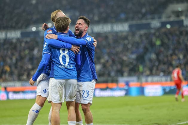 GER, Darmstadt, SV Darmstadt 98 vs 1. FC Nürnberg, 2. Bundesliga, Fussball, DFB, Spielzeit 2025 2026, Merck-Stadion am Böllenfalltor, 19. Spieltag im Bild: Luca Marseiler (SV Darmstadt 98 8), erzielt das 2:0, Tor und Jubel, Freude, Emotionen, Marco Richter (SV Darmstadt 98 23) DFB DFL REGULATIONS PROHIBIT ANY USE OF PHOTOGRAPHS AS IMAGE SEQUENCES AND OR QUASI-VIDEO, 23.01.2026