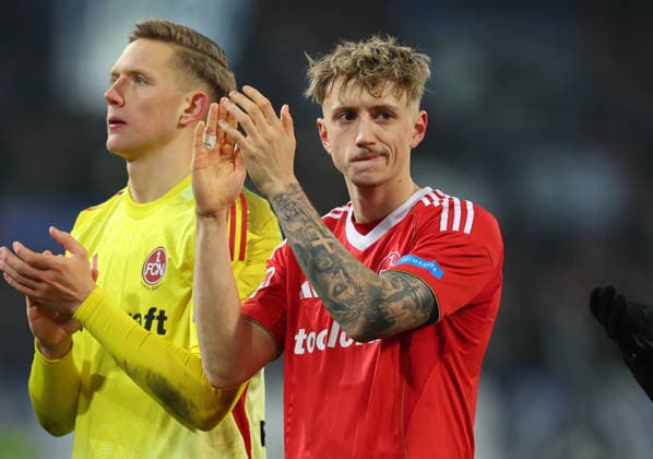23.01.2026, Fussball 2. Bundesliga, SV Darmstadt 98 - 1. FC Nürnberg, emonline, emspor, despor, v.l., Tim Drexler (1. FC Nürnberg) enttaeuscht, enttaeuscht schauend, dissapointed, traurig, frustiert, frust, gefrustet, frustrated DFL DFB REGULATIONS PROHIBIT ANY USE OF PHOTOGRAPHS AS IMAGE SEQUENCES AND OR QUASI-VIDEO. xdcx