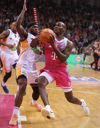 Tylan Birts Telekom Baskets Bonn vs. Rostock Seawolves 17. Speiltag - Saison 2025 26
