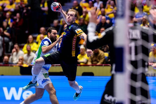 260123 Eric Johansson of Sweden during the EHF European Handball Championship main round match between Slovenia and Sweden on January 23, 2026 in Malmö. Photo: Petter Arvidson BILDBYRAN kod PA PA1136 handball handboll handball handbolls-em 2026 sverige sweden slovenia slovenien ehf european handball championship bbeng Copyright: PETTERxARVIDSON BB260123PA162