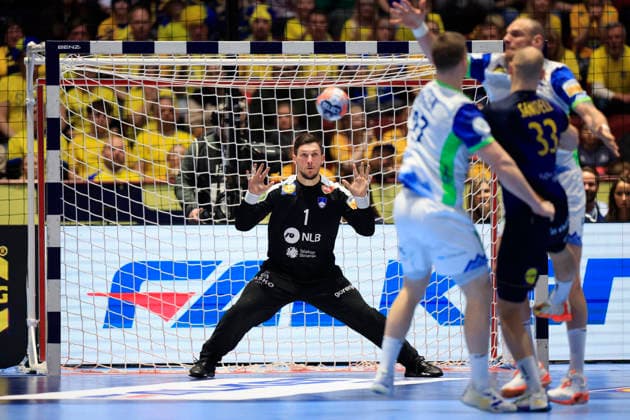 MALMÖ, SVERIGE 20260123 Sloveniens malvakt Joze Baznik under matchen i mellanrundan i handbolls-EM mellan Slovenien och Sverige i Malmö Arena, Malmö, Sverige, 26 januari, 2026. MALMÖ SVERIGE x10600x