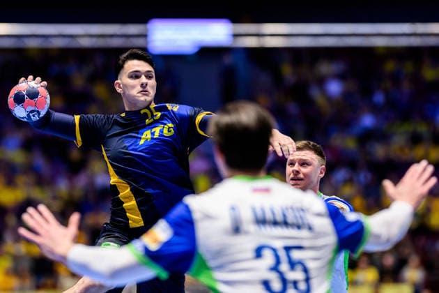 260123 Nikola Roganovic of Sweden during the EHF European Handball Championship main round match between Slovenia and Sweden on January 23, 2026 in Malmö. Photo: Petter Arvidson BILDBYRAN kod PA PA1136 handball handboll handball handbolls-em 2026 sverige sweden slovenia slovenien ehf european handball championship bbeng Copyright: PETTERxARVIDSON BB260123PA187