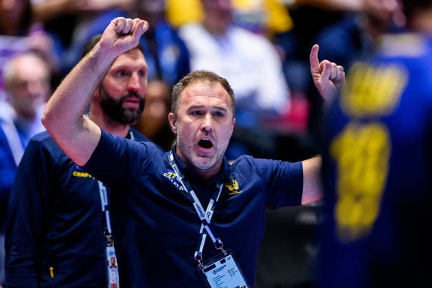 260123 Head coach Michael Apelgren of Sweden celebrates during the EHF European Handball Championship main round match between Slovenia and Sweden on January 23, 2026 in Malmö. Photo: Petter Arvidson BILDBYRAN kod PA PA1136 handball handboll handball handbolls-em 2026 sverige sweden slovenia slovenien ehf european handball championship bbeng jubel Copyright: PETTERxARVIDSON BB260123PA259